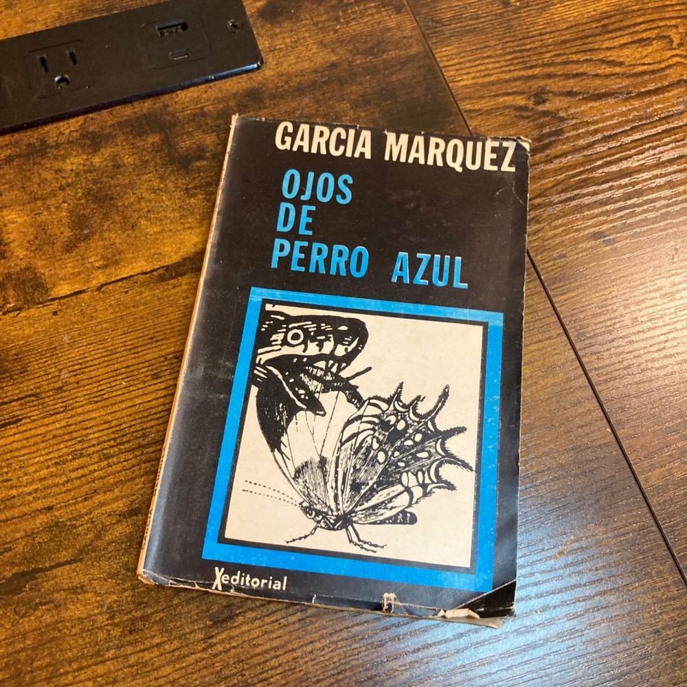 Gabriel Garcia Marquez Ojos de Perro Azul Vintage Spanish Book Equiseditorial